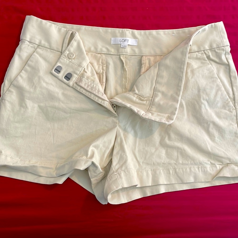 Loft shorts beige hardly worn